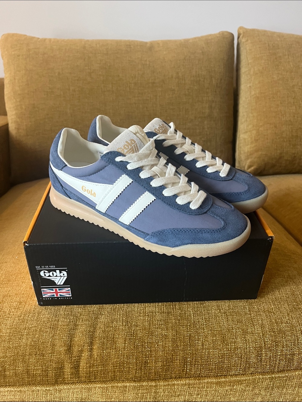 Gola Women’s Firefly Leather Sneakers NWB Size 7 - Picture 8 of 12